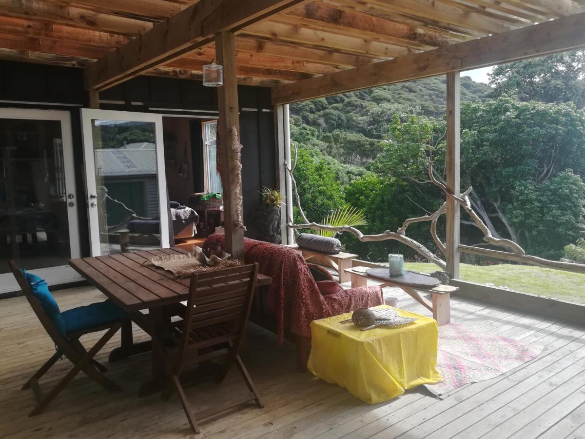 Bed and Breakfast Mulberry Grove Retreat Tryphena Екстер'єр фото